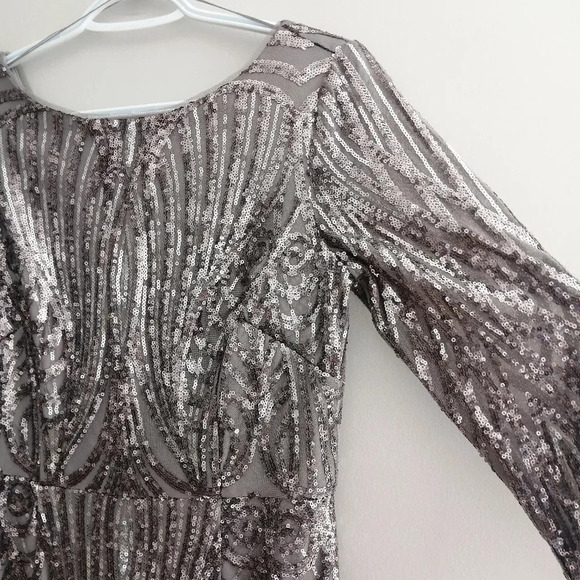 Adrianna Papell Silver Sequin Mesh Mermaid Long Sleeve Maxi Party Formal Dress 4 - Picture 9 of 17